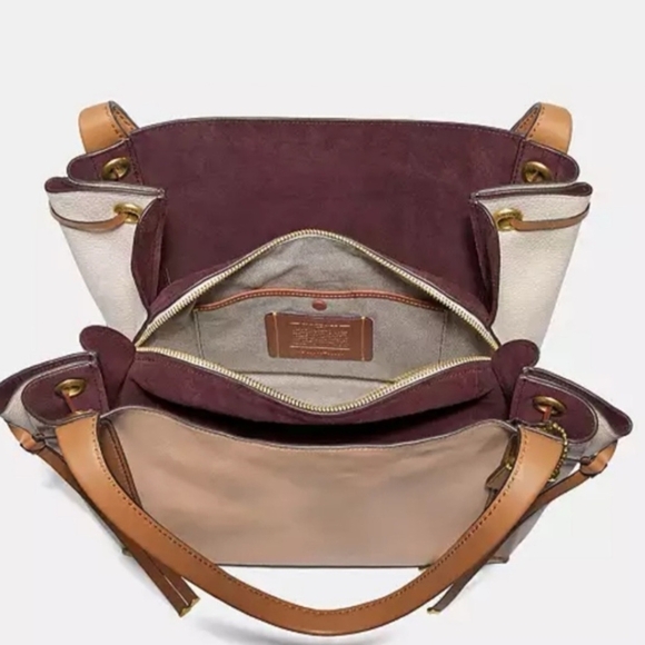 Coach Cream and Tan Women's Tote Bag - Picture 2 of 8